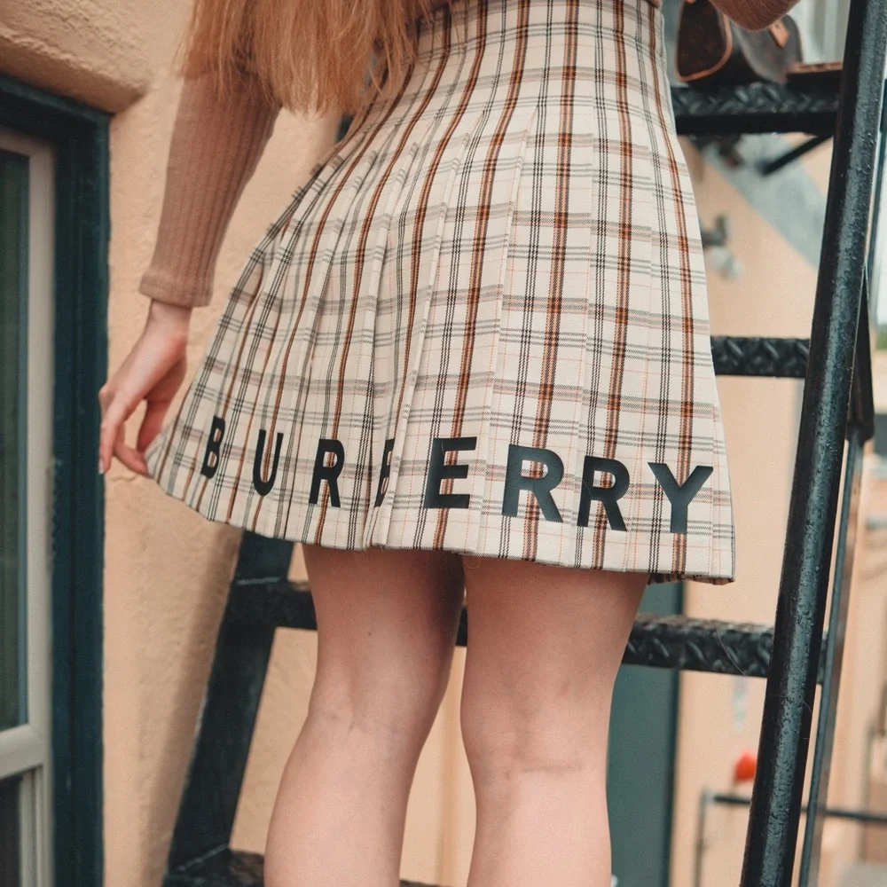 Burberry Logo Skirt - Picture 9 of 9